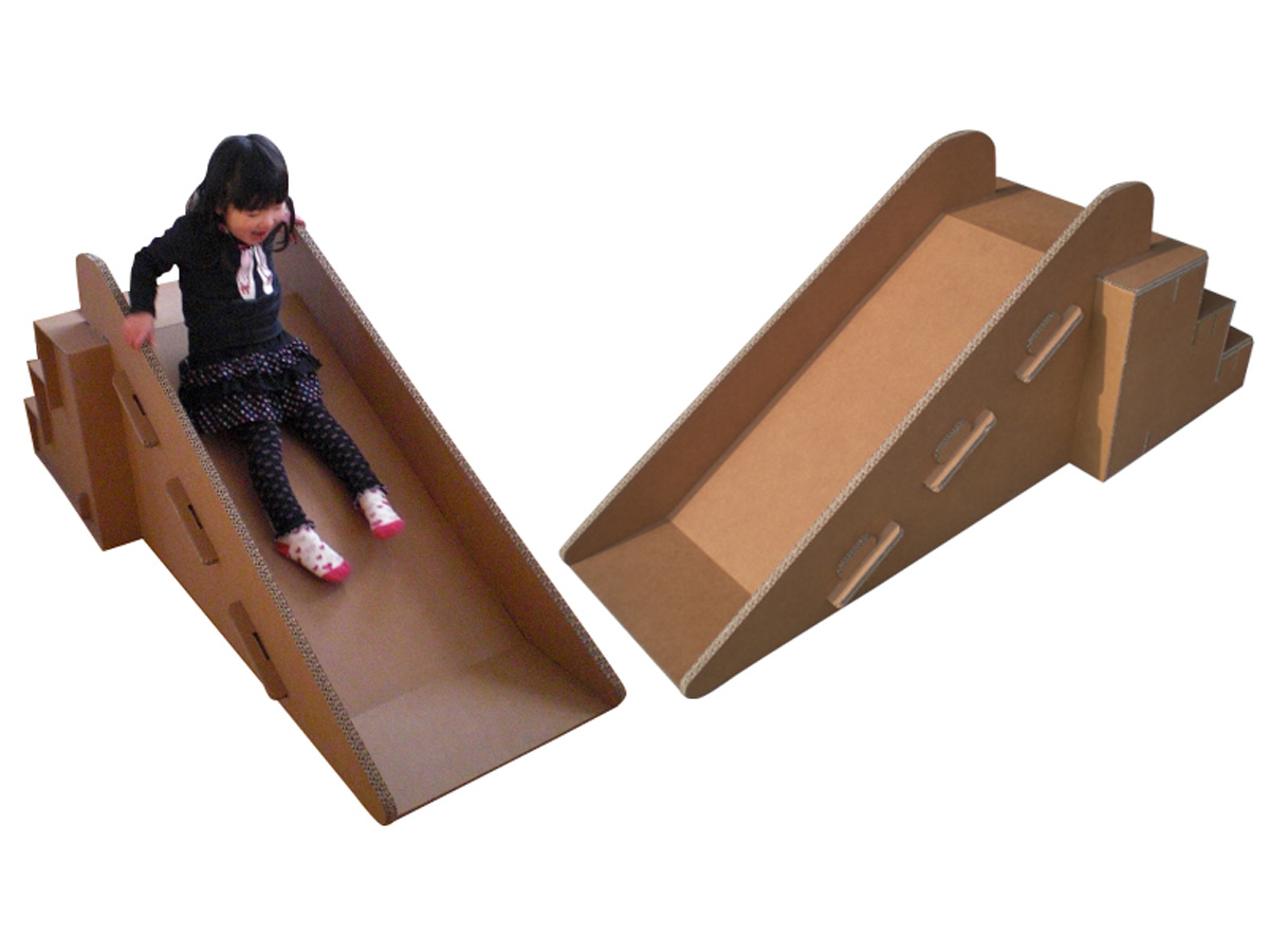 ダンボール遊具のすべり台＆ゆりかごの画像1